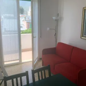 Casa Bianca 5 - Confortevole In Centro A , Moneglia Italia